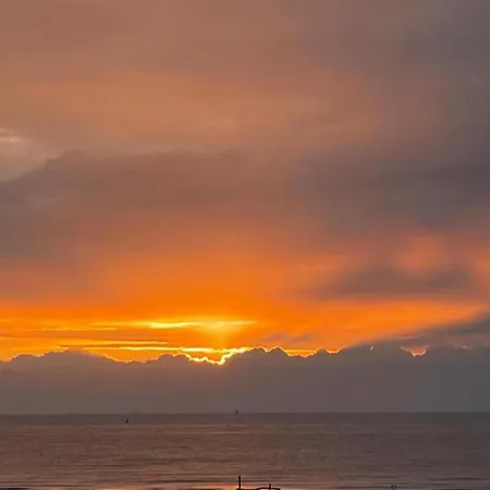 Met Zeezicht In 오스텐드