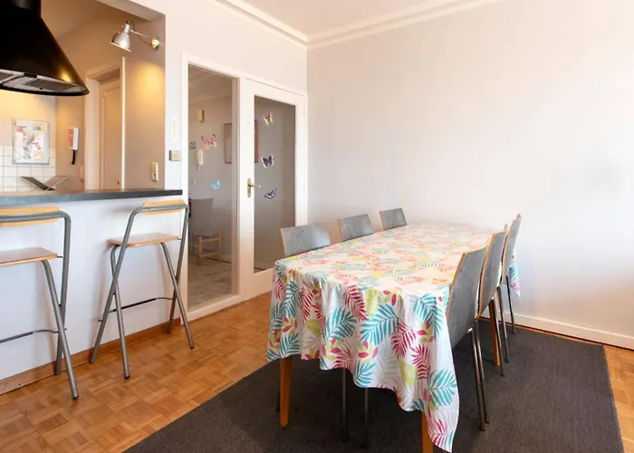 Met Zeezicht In Appartement