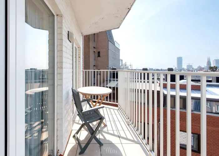 Апартаменты Met Zeezicht In