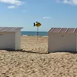 Apartment Met Zeezicht In
