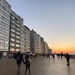 Met Zeezicht In Ostend